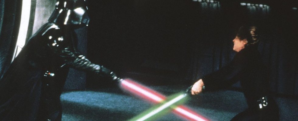 Le lampadaire sabre laser Dark Vador de Star Wars bénéficie d'une réduction de prix massive