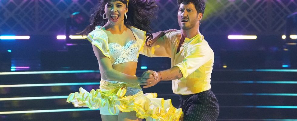 Xochitl Gomez and Val Chmerkovskiy in Dancing with the Stars Season 32 semifinals