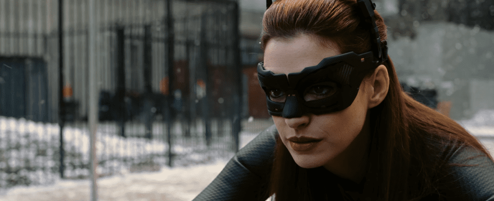 Anne Hathaway ne pense pas qu'elle jouerait dans The Dark Knight Rises si Spider-Man 4 était réalisé