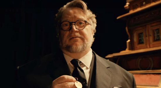 Guillermo Del Toro commente le succès de Godzilla Minus One au box-office et ses propres difficultés avec les films d'époque : "Un peu de mémoire"