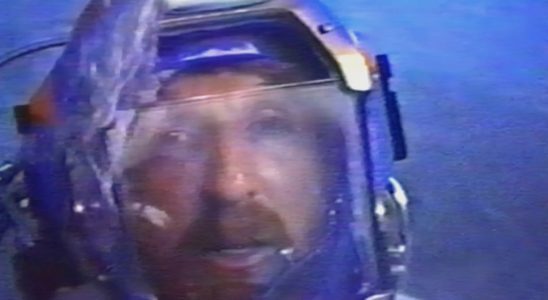 James Cameron a passé « 10 à 11 heures par jour » sous l'eau pour réaliser The Abyss, ce qui semble terrible