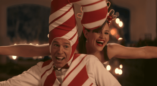 Jennifer garner and Ed Helms dancing in Family Switch