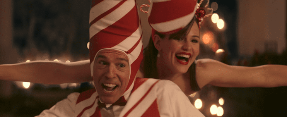 Jennifer garner and Ed Helms dancing in Family Switch
