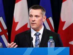 Le ministre des Finances de l'Alberta, Nate Horner.