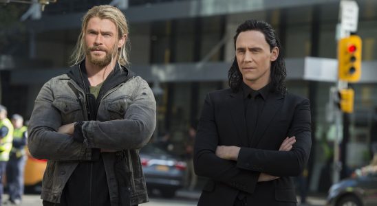 Chris Hemsworth and Tom Hiddleston wearing civilian clothing in Thor: Ragnarok
