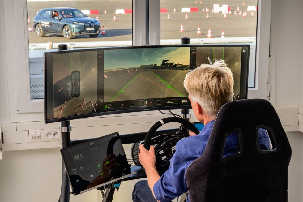 Les opérateurs à distance de BMW utilisent un équipement de simulation de course haut de gamme pour contrôler les voitures à distance.