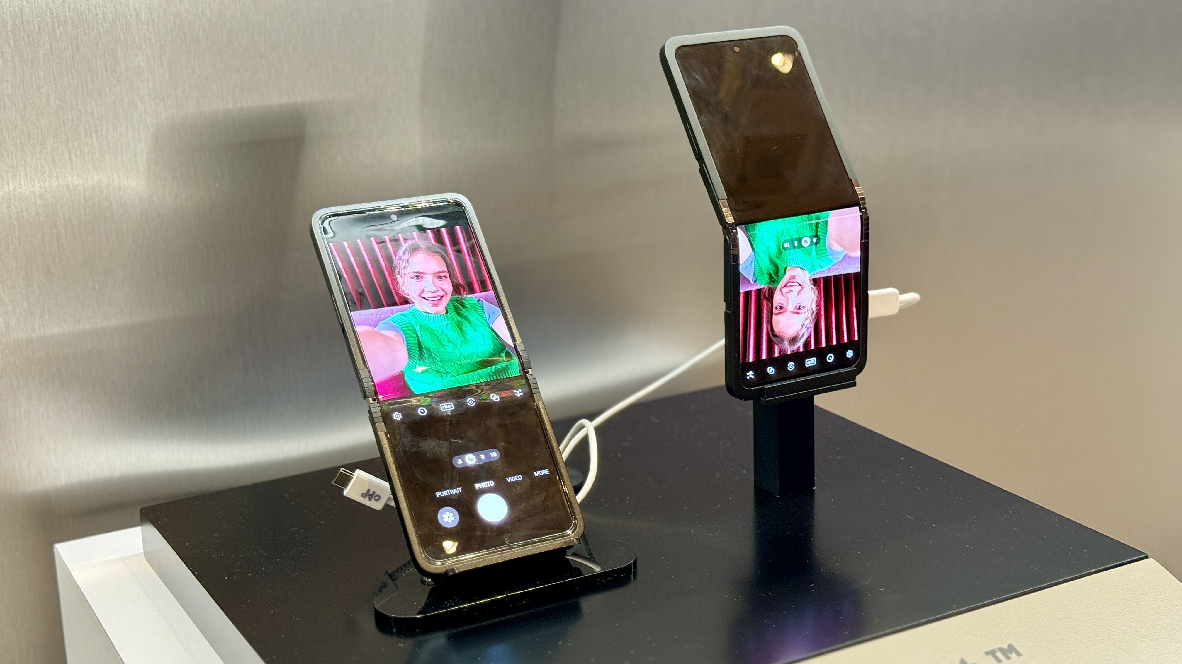 Concept d'entrée et de sortie Samsung Display OLED Flex