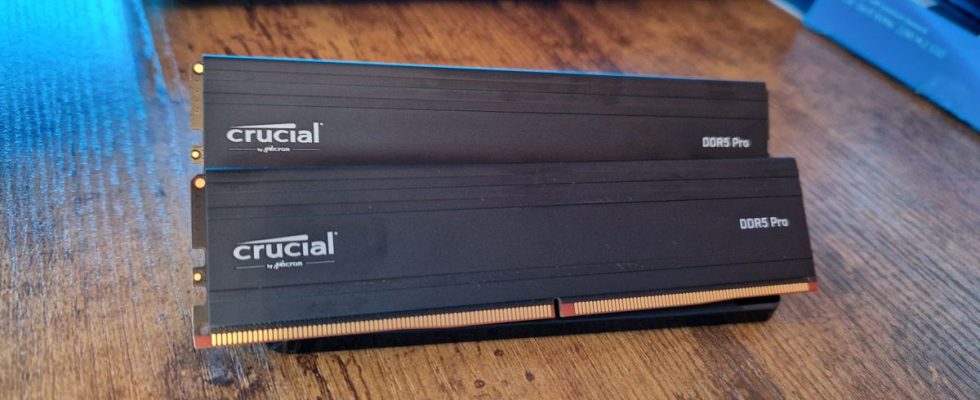 Crucial DDR5 Pro facing the camera on a stand, showing the small Crucial branding