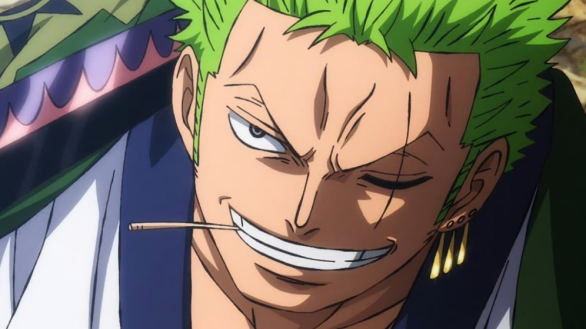 Zoro sourit avec un cure-dent.  Cette image fait partie d'un article sur tous les principaux acteurs du doublage anglais et la liste des acteurs de One Piece.