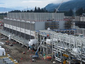 construction au terminal d'exportation de LNG Canada, à Kitimat, en Colombie-Britannique