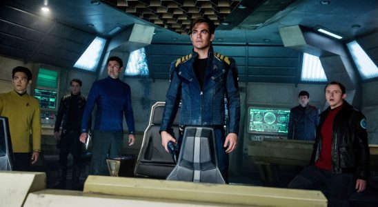 STAR TREK BEYOND, from left: John Cho, as Sulu, Anton Yelchin, as Chekov, Karl Urban, as Doctor 'Bones' McCoy, Chris Pine as Captain James T. Kirk, Zachary Quinto, as Spock, Simon Pegg, as Scotty, 2016. ph: Kimberley French / © Paramount Pictures / Courtesy Everett Collection