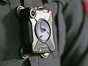 Caméra portée sur le corps de la police Axon