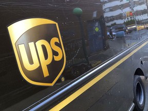 UPS prévoit de supprimer 12 000 postes de direction.