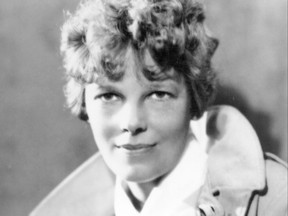 Une photo d'archives non datée montre l'aviatrice américaine Amelia Earhart