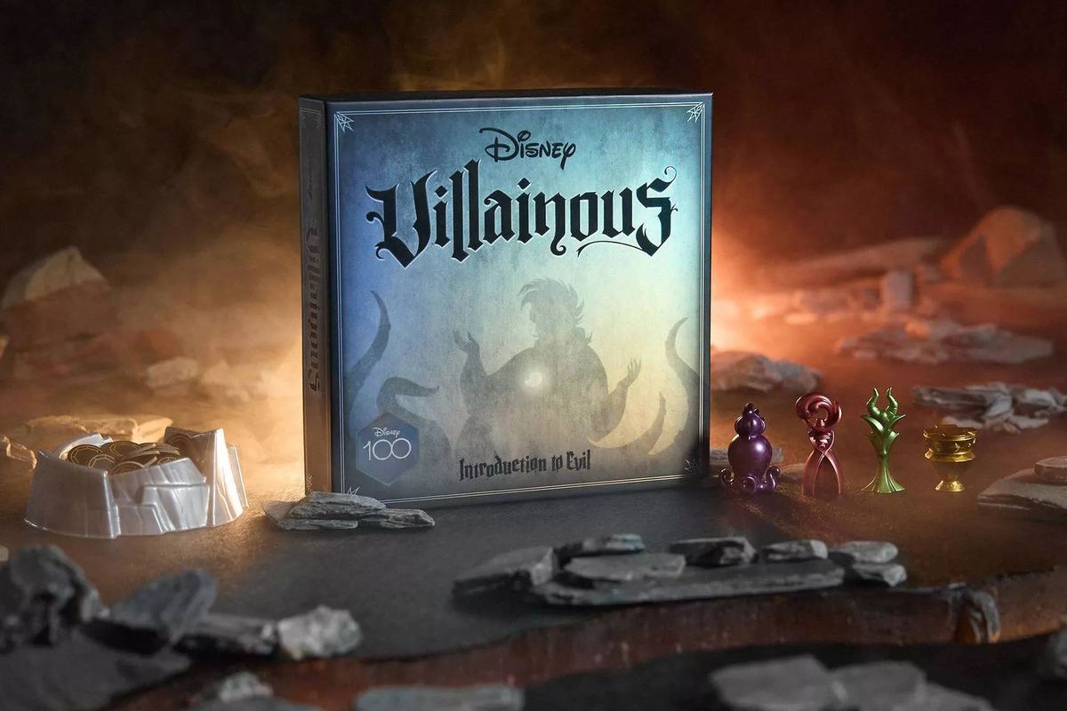 Une image de Disney Villainous Introduction to Evil sur un fond d'apparence malveillante.
