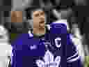 L'attaquant des Maple Leafs de Toronto John Tavares.