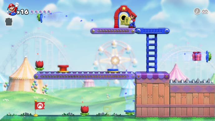 Mario met une clé dans une serrure pour terminer un niveau
