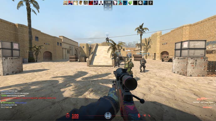 Capture d'écran de Counter-Strike 2 montrant une carte AWP personnalisée sur un serveur communautaire