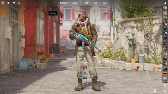 Capture d'écran de Counter-Strike 2 montrant le menu principal ;  un personnage terroriste tient un AK-47 (en réalité un AKM si nous sommes pédants) coloré dans un motif bleu, avec des éléments de menu et un classement de compétences visibles.
