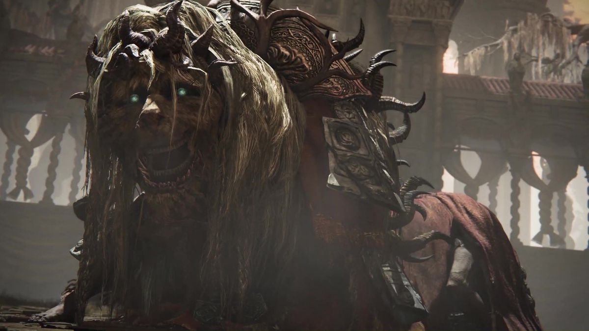 Une image d'un monstre lion dans la bande-annonce d'Elden Ring : Shadow of the Erdtree. Ses yeux ont une lueur grise et ses cheveux sont en lambeaux.