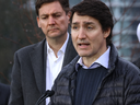 Le premier ministre Justin Trudeau fait une annonce en matière de logement avec le premier ministre de la Colombie-Britannique, David Eby, à l'Université de la Colombie-Britannique à Vancouver, le 20 février 2024. 