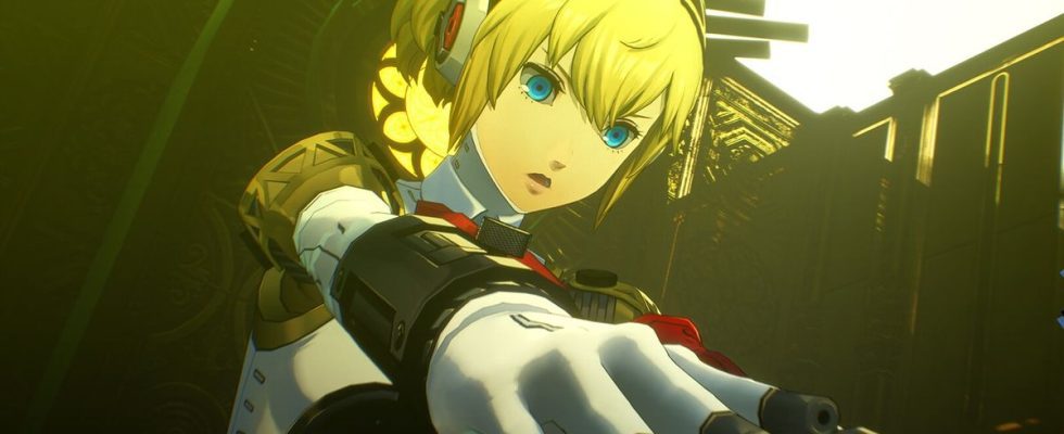 Aigis from Persona 3 Reload readies her weapon.