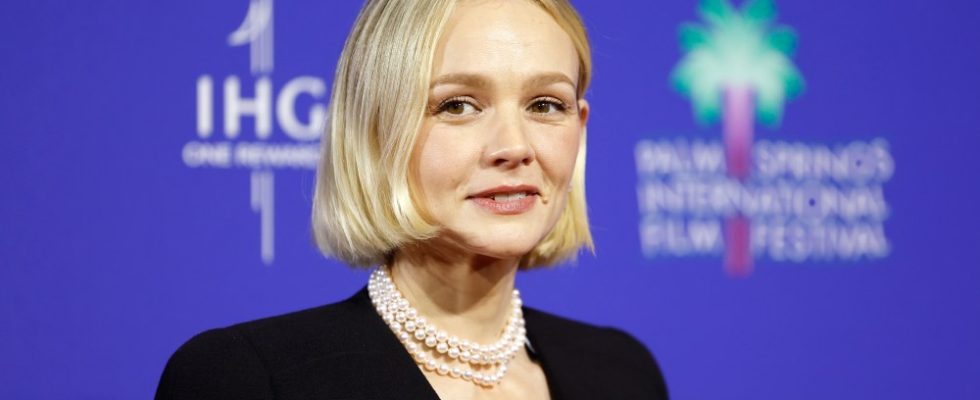 PALM SPRINGS, CALIFORNIA - JANUARY 04: Carey Mulligan attends the 35th Annual Palm Springs International Film Awards at Palm Springs Convention Center on January 04, 2024 in Palm Springs, California. (Photo by Frazer Harrison/Getty Images for Palm Springs International Film Society)
