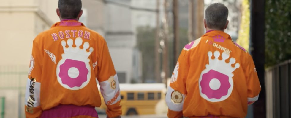Good Will Dunkin : Matt Damon et Ben Affleck se réunissent pour une publicité pour le Super Bowl 2024