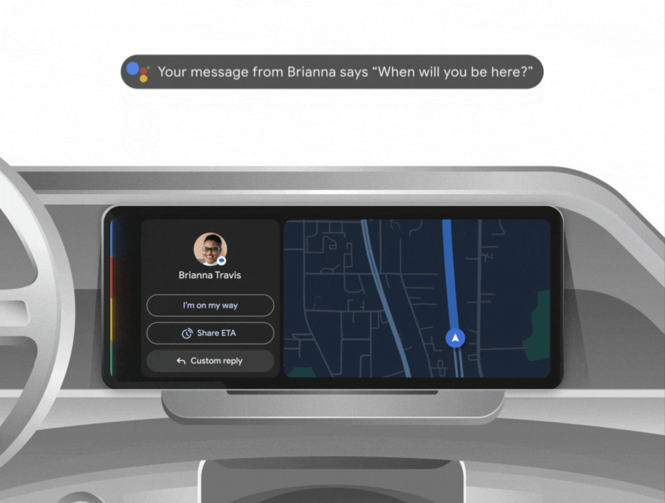 Android Auto affiché sur un rendu d'un écran d'infodivertissement de voiture montrant un message à un contact nommé Brianna Travis demandant 