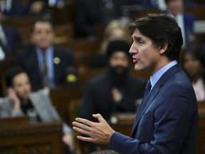 Le premier ministre Justin Trudeau répond lors de la période des questions à la Chambre des communes, sur la Colline du Parlement, à Ottawa, le mercredi 14 février 2024.