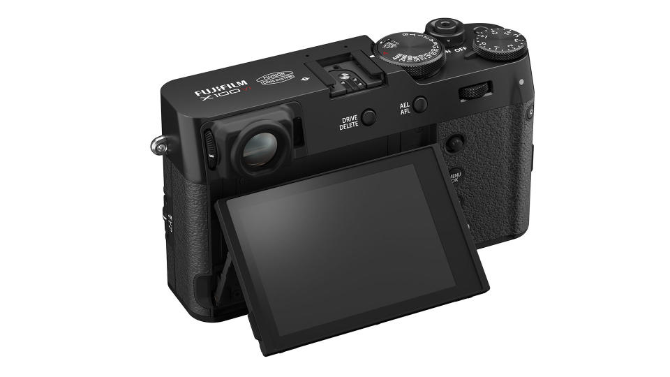 Fujifilm renouvelle un classique culte avec l'appareil photo compact X100VI, plus rapide et à 1 600 $