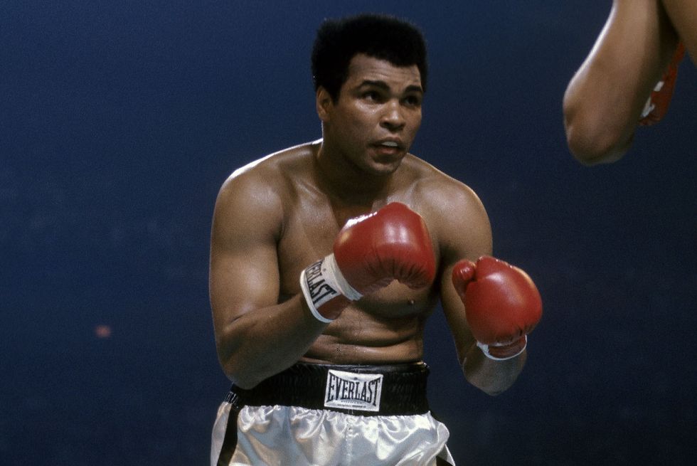 Muhammad Ali sur le ring de boxe, 1977