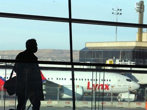 La compagnie aérienne à bas prix Lynx Air a annoncé lundi l'arrêt brutal de ses opérations.