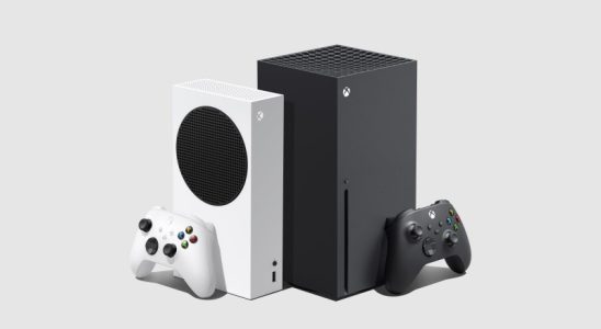 Phil Spencer aurait dit aux employés qu'il n'était pas prévu d'arrêter la fabrication de consoles Xbox