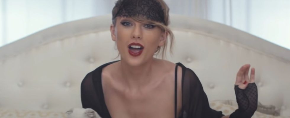 Pourquoi les Swifties australiens crient-ils « Sydney » pendant que Taylor Swift chante « Blank Space » ?  Voici l'histoire derrière le moment de la tournée Viral Eras