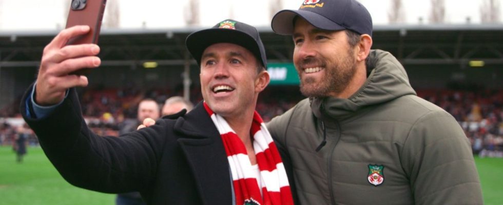 Rob McElhenney and Ryan Reynolds in Welcome to Wrexham.