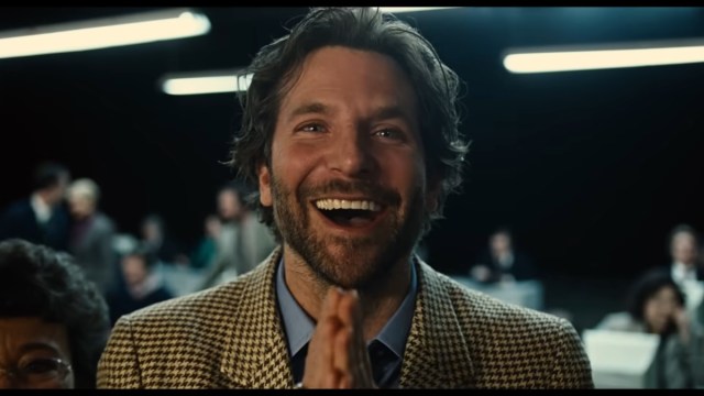 "Tireur d'élite américain" et "Maestro" l'acteur Bradley Cooper dans "Joie"