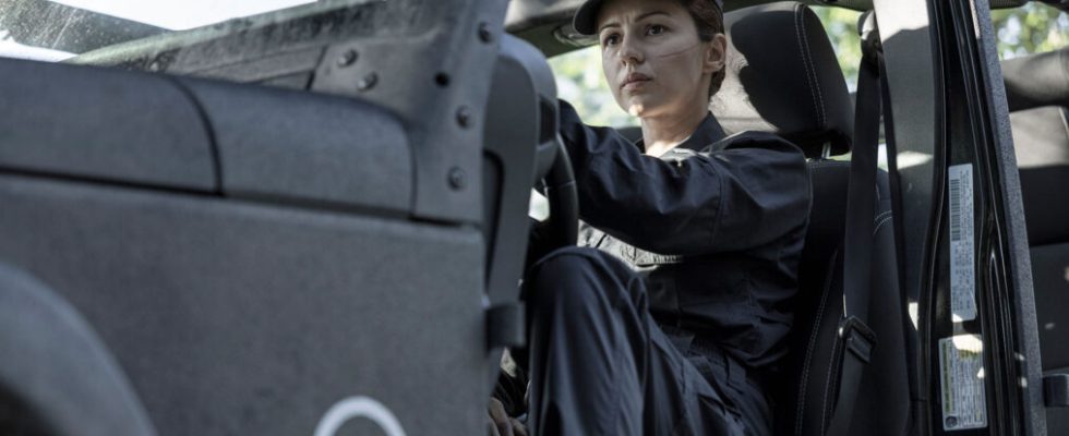 Annet Mahendru as Huck - The Walking Dead