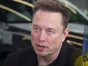 Elon Musk s'adresse à Don Lemon dans cette capture d'écran d'une vidéo publiée sur la chaîne YouTube de Don Lemon.