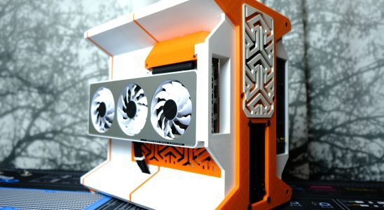 Cet exceptionnel boîtier PC orange et blanc a été entièrement imprimé en 3D