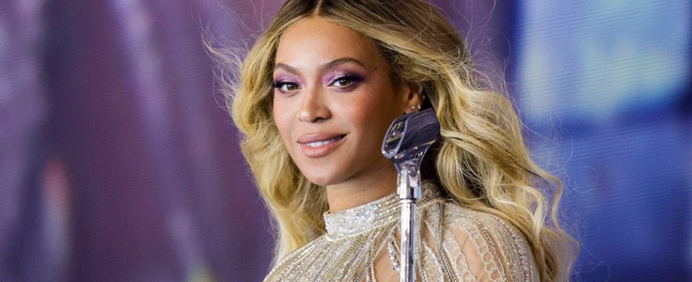 Beyoncé envoie des fleurs aux artistes féminines noires du pays : « Merci de m'avoir ouvert les portes »