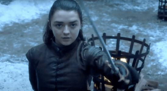 maisie williams as arya stark with her sword on game of thrones