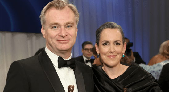 Christopher Nolan est fait chevalier après la saison des grandes récompenses d'Oppenheimer