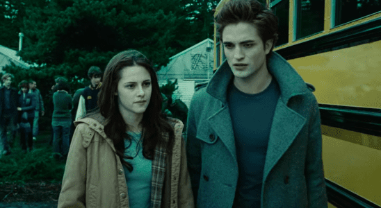 Kristen Stewart and Robert Pattinson as Bella and Edward in Twilight