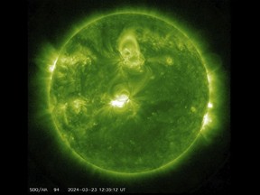 Cette image fournie par la NASA montre le Soleil vu depuis le satellite Solar Dynamics Observatory (SDO) le samedi 23 mars 2024.